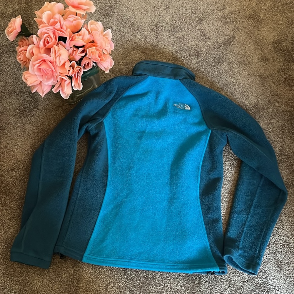 The North face fleece jacket - Picture 2 of 3